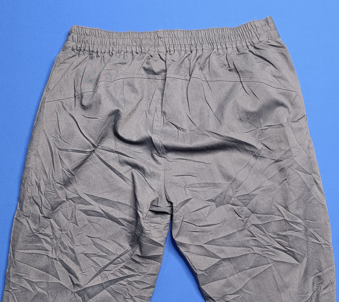 Pantalón gris talla S