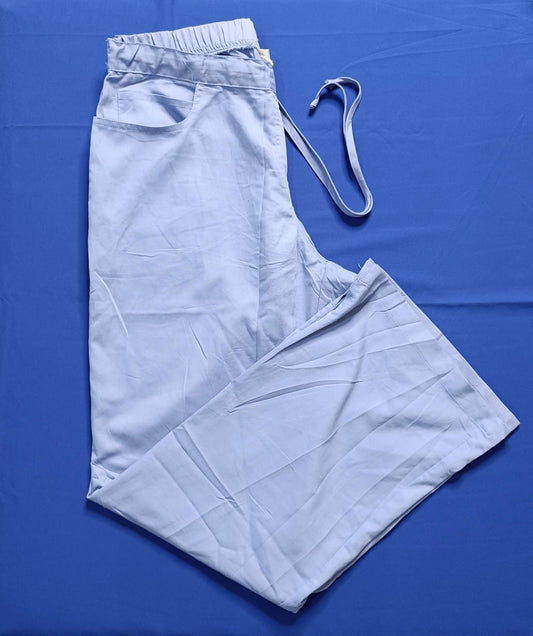 Pantalón celeste talla L