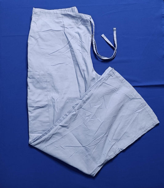 Pantalón celeste talla L