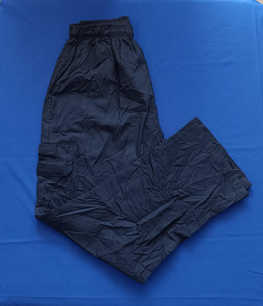 Pantalón azul marino talla L