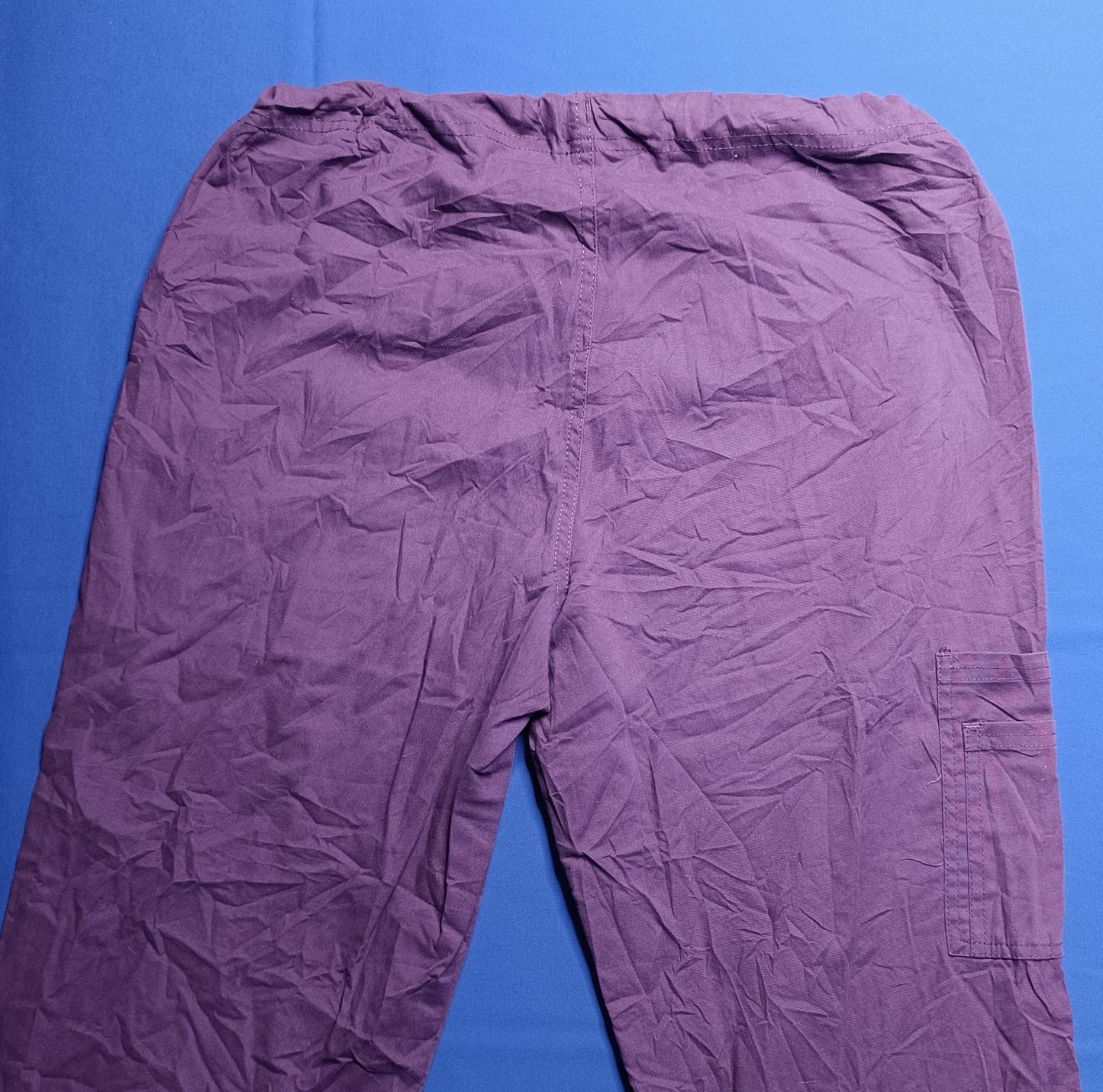 Pantalón morado talla S