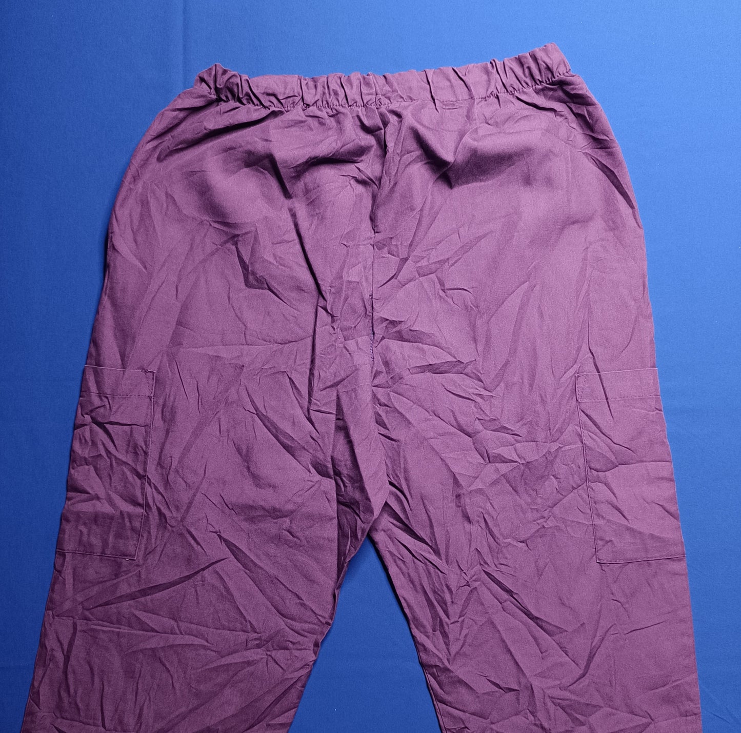 Pantalón morado talla S
