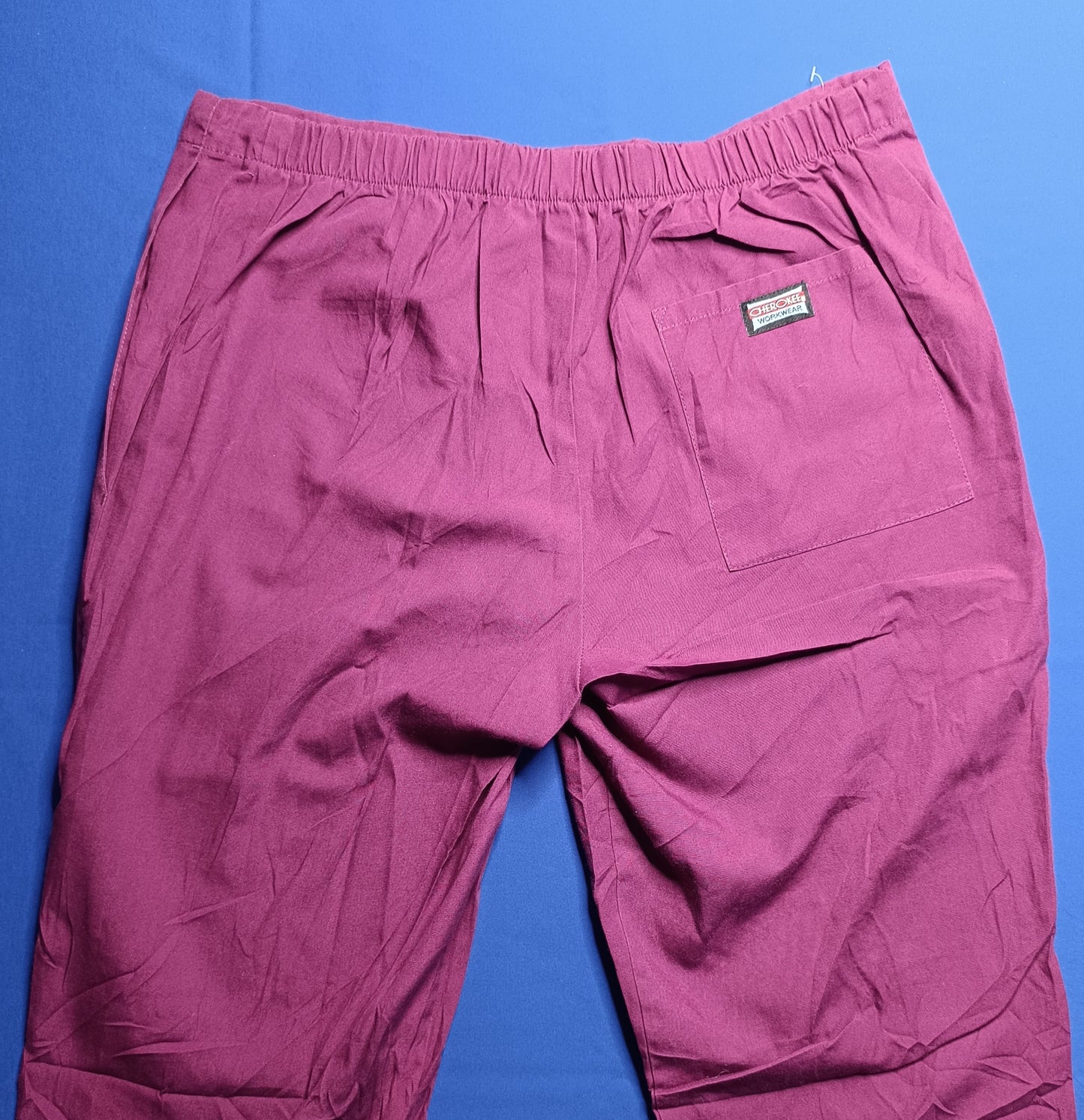 Pantalón burdeo talla S