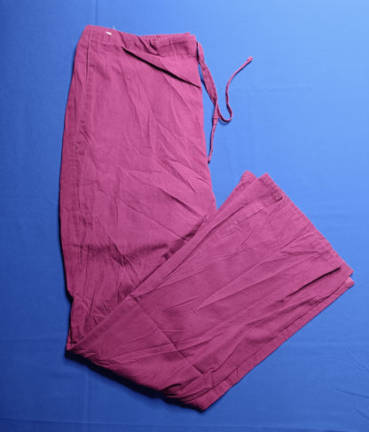 Pantalón burdeo talla S