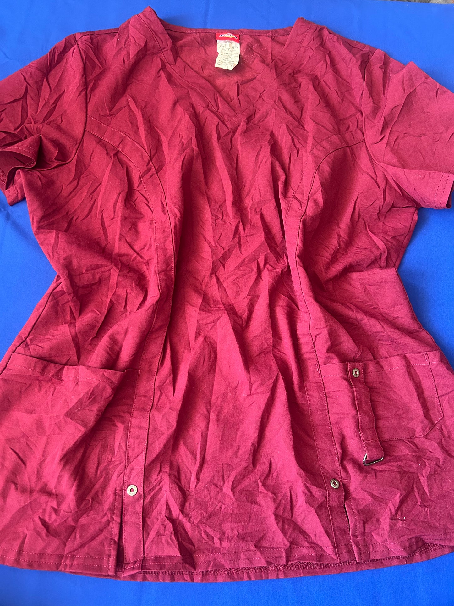 Delantal burdeo talla L